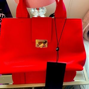 Giorgio Amani BRIGHT RED PURSE.